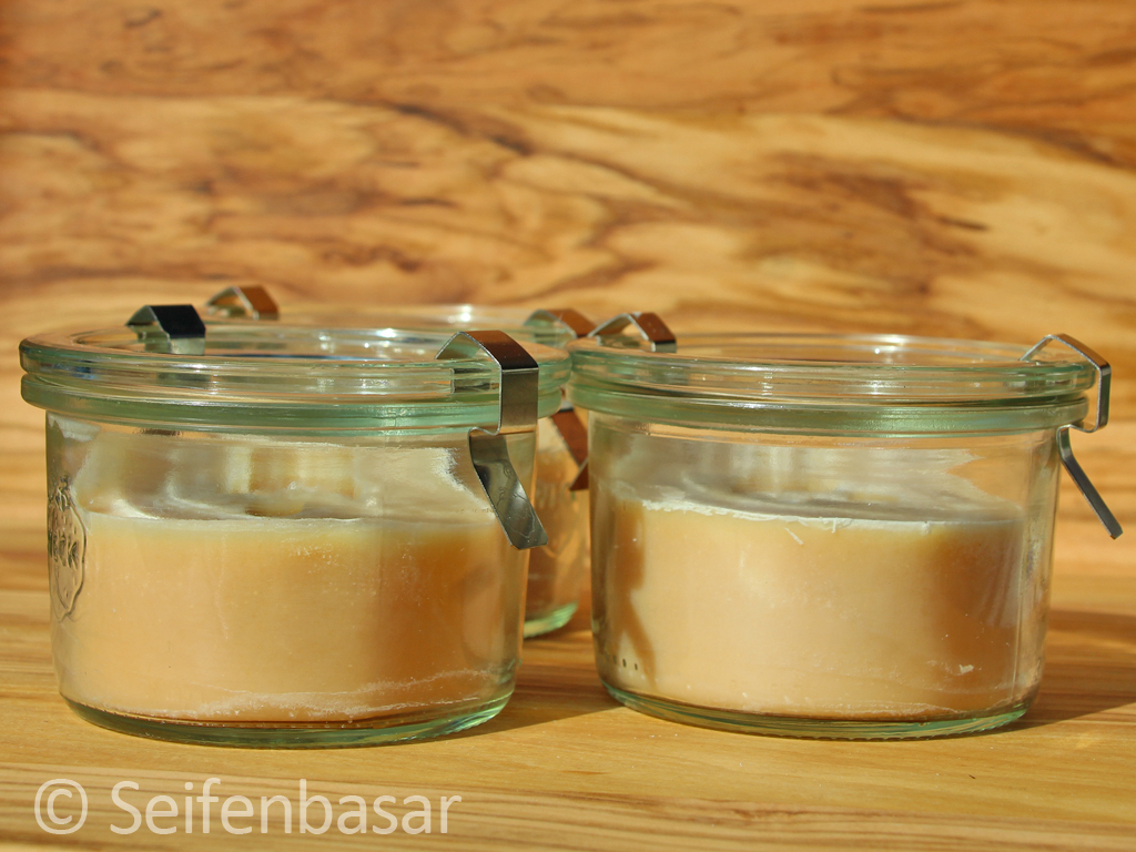 Shaving Soap in glas